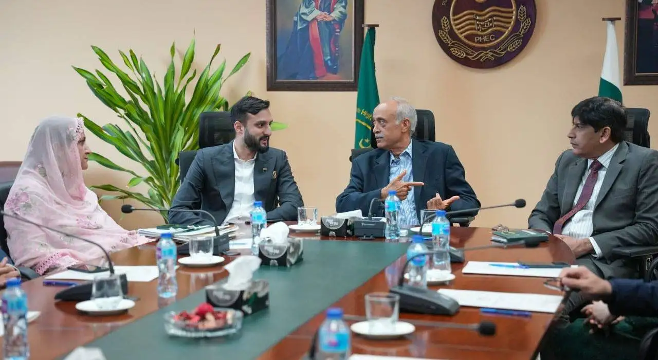 UMT President Ibrahim Murad Meets PHEC Leadership