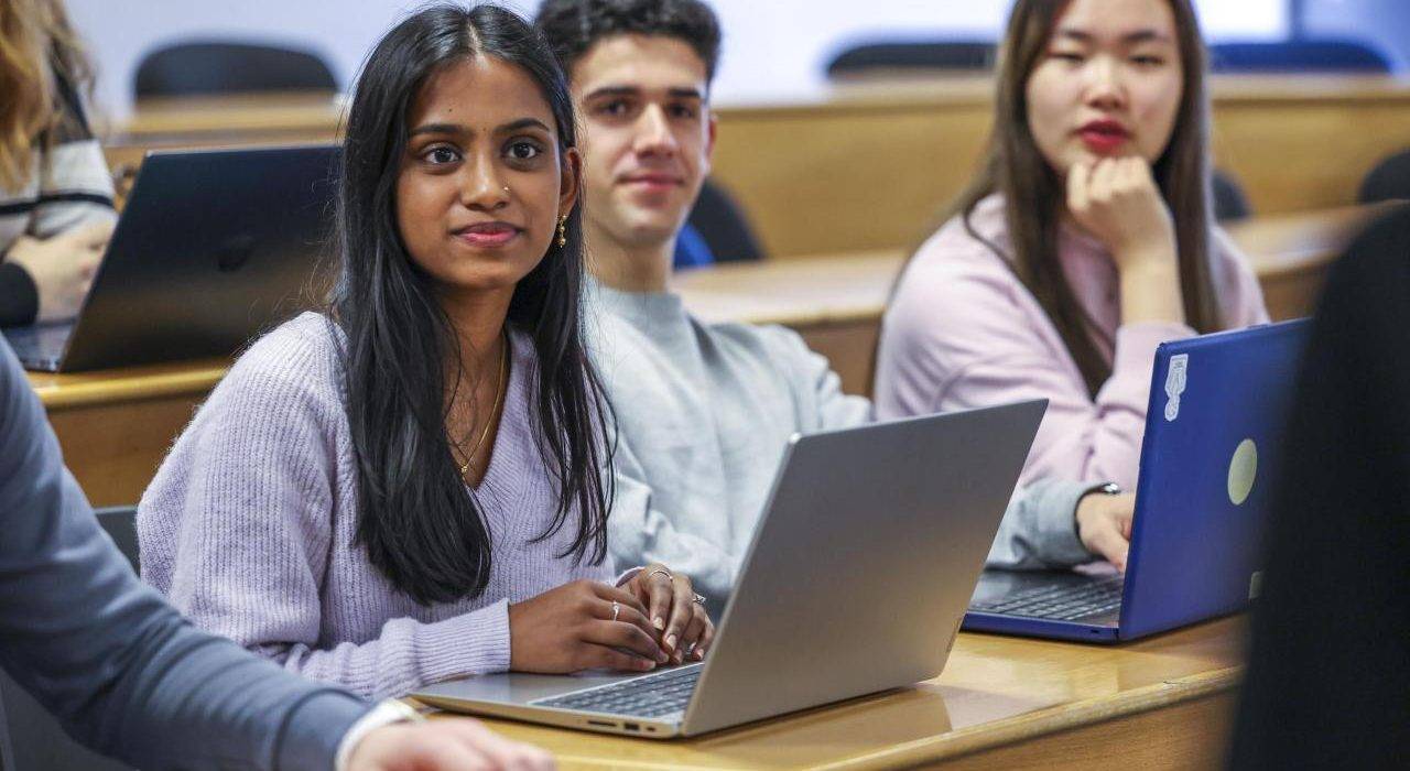 15 Top Business Universities in the World