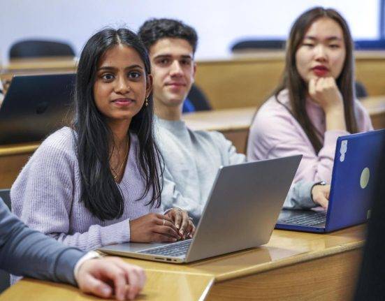 15 Top Business Universities in the World