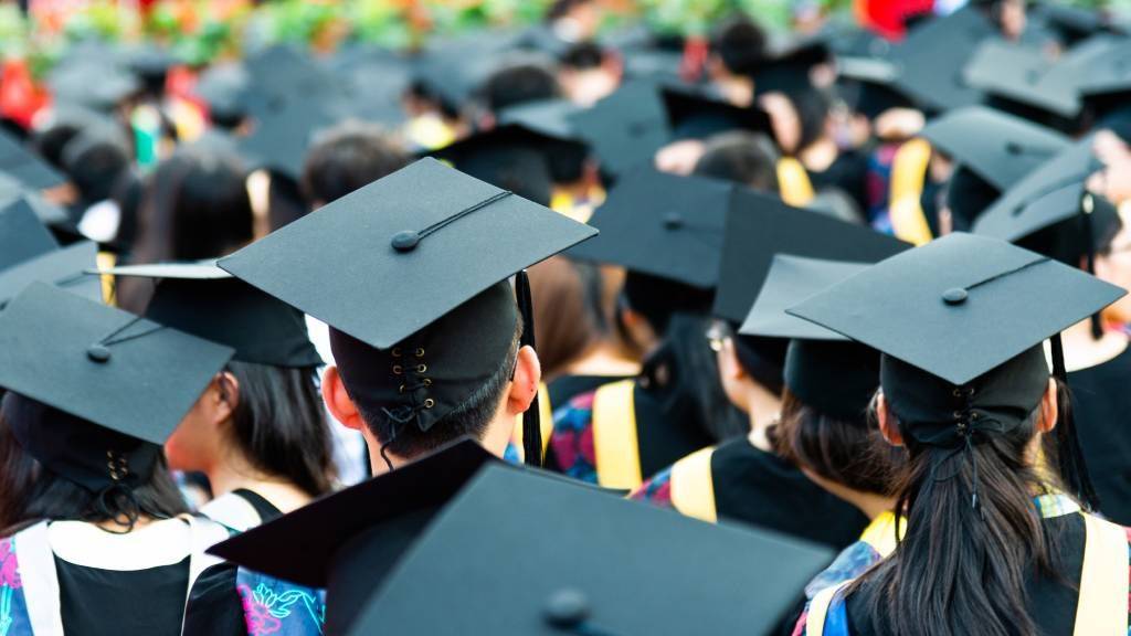 Highly Paid Degrees in Pakistan 2025