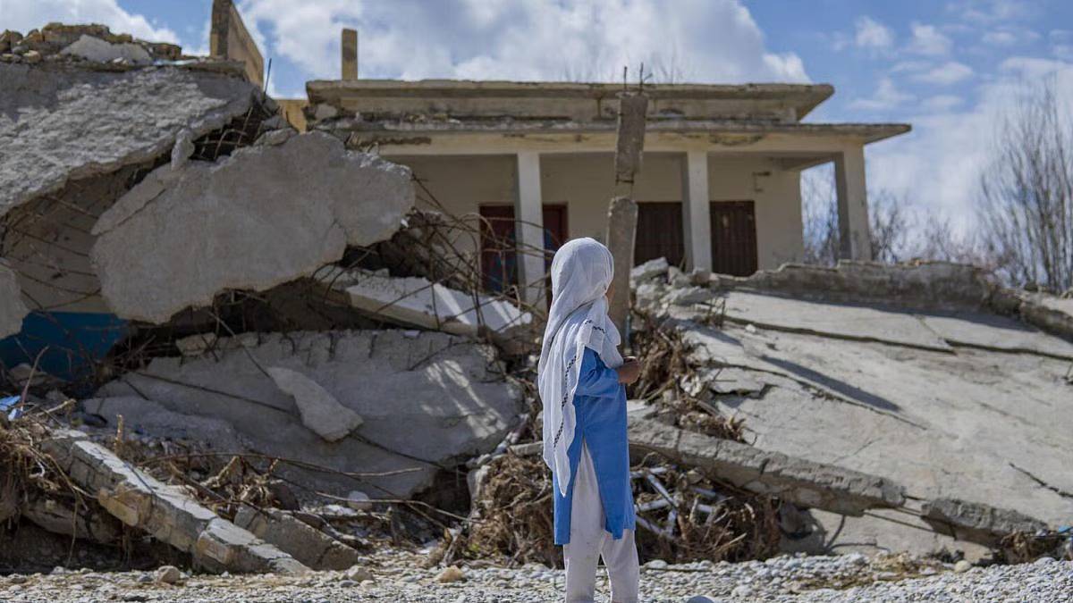 Pakistan Floods Shut Down Schools for Millions