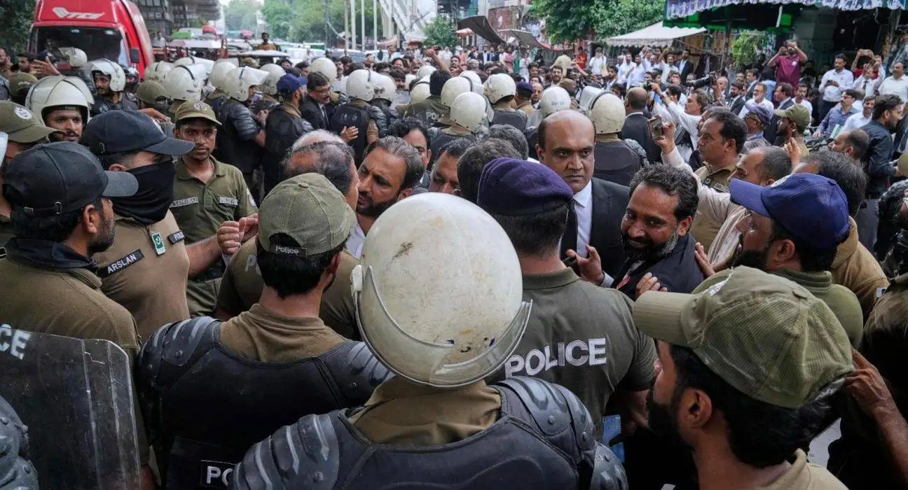 Pension Delay Pushes PECTA Retirees to the Brink