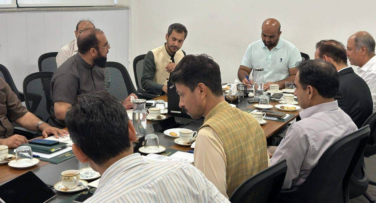 Punjab Minister Puts Underperforming Teachers on Notice