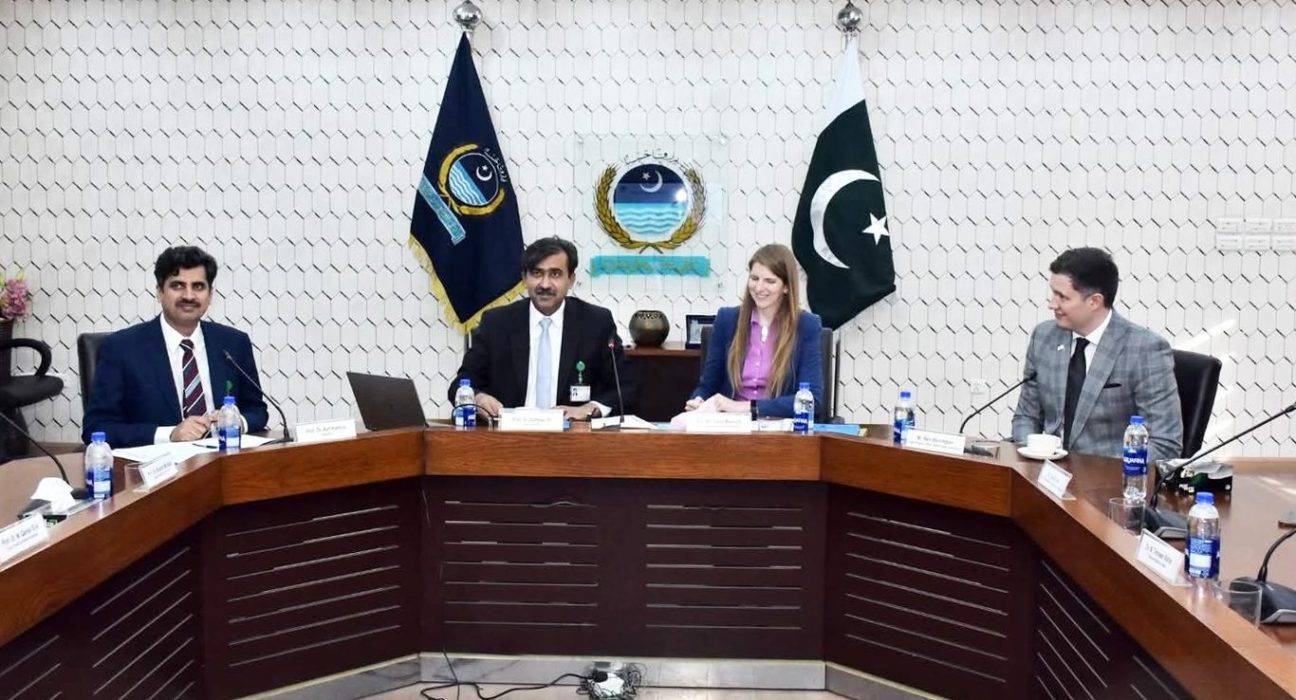 British High Commissioner Visits UAF