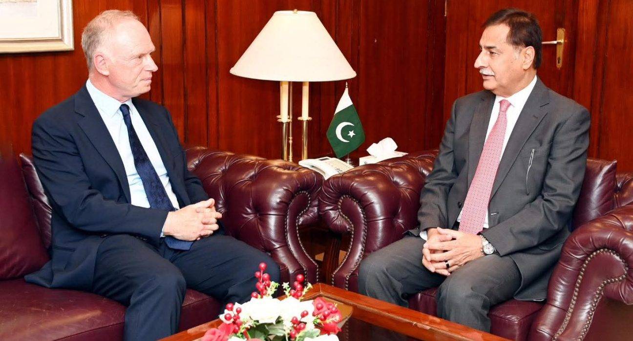 Cambridge CEO Meets Speaker NA