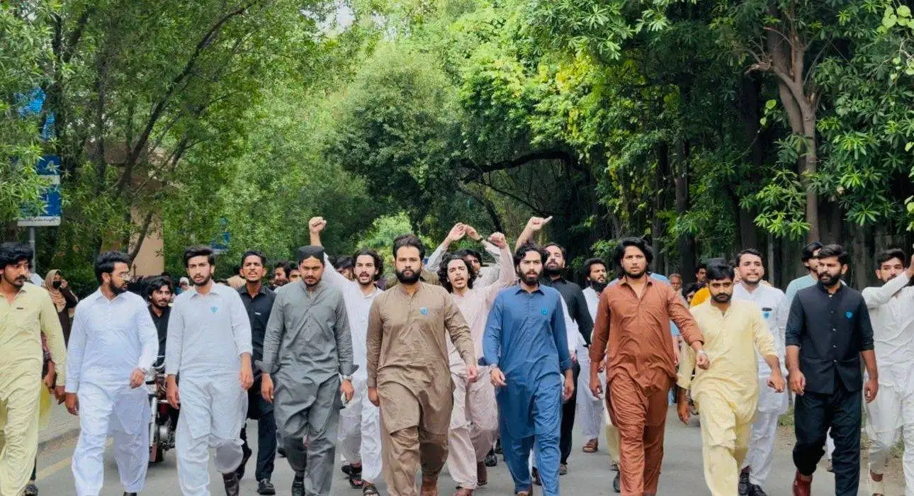 Clashes Erupt at Punjab University as Student Protest