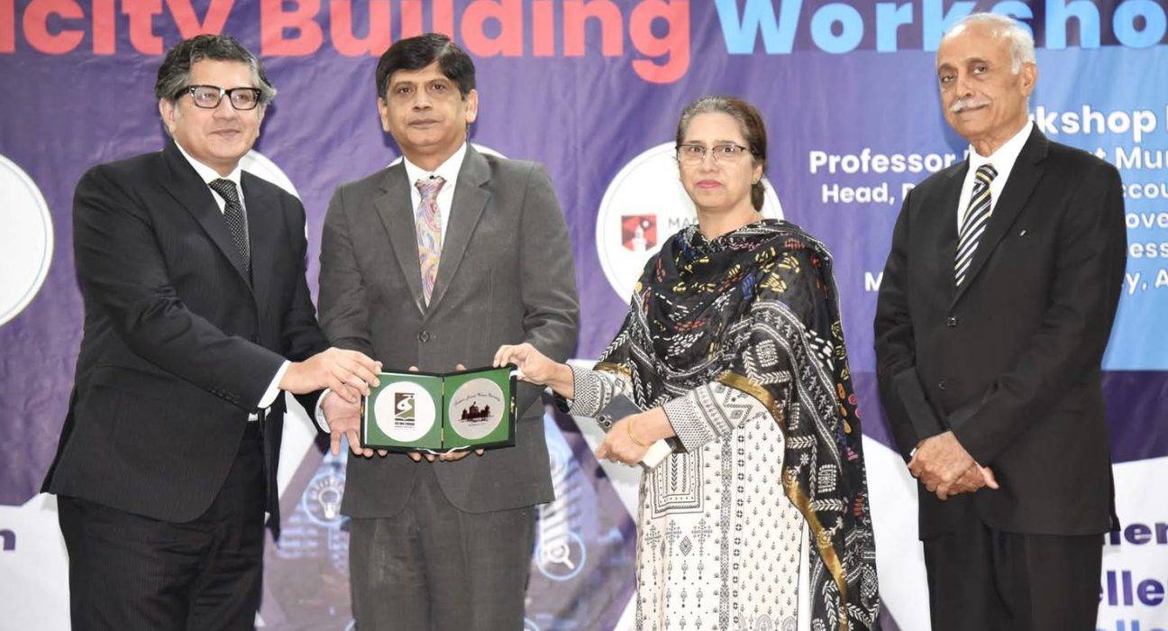 FJWU Holds Capacity Building Workshop with Australian Scholar