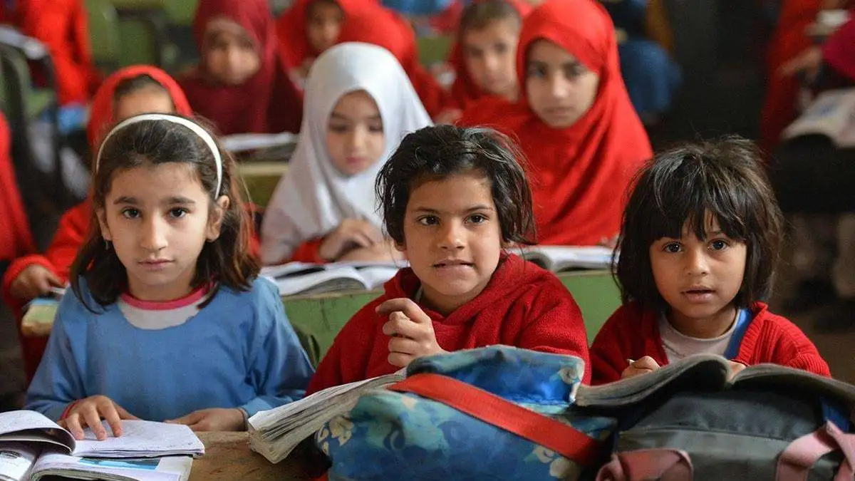 KP Govt Defends Outsourcing Plan