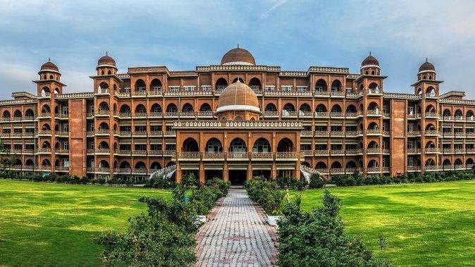 Peshawar University Shuts Nine Programs