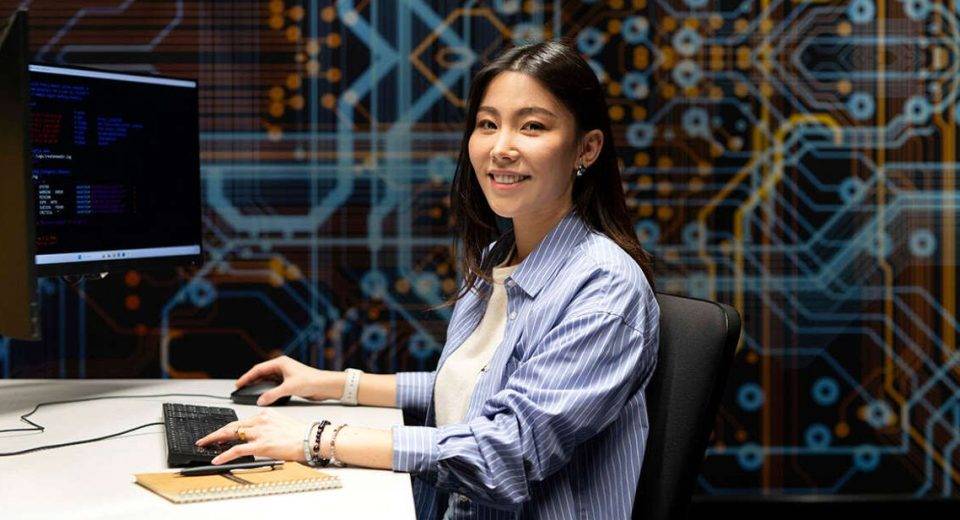Benefits of Pursuing an IT Degree in 2026