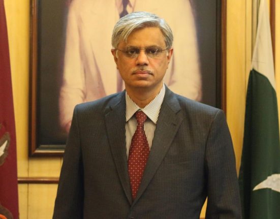 Court Restores Dr Asad Aslam as KEMU Vice Chancellor