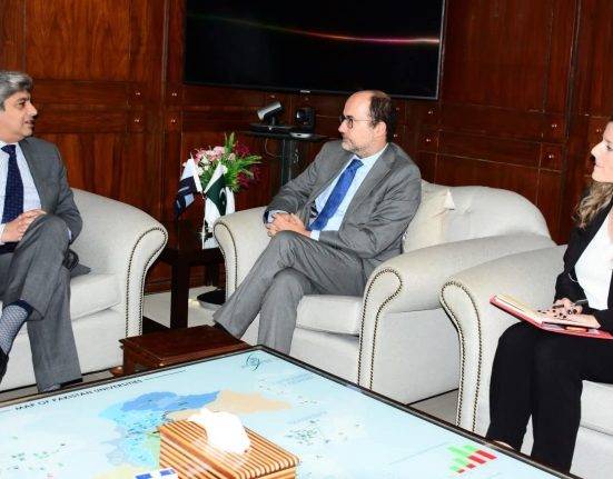 Pakistan and Hungary Deepen Educational Ties