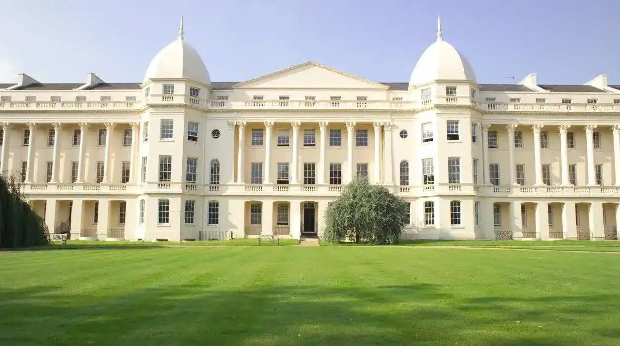 Top MBA Schools in the UK for International Students