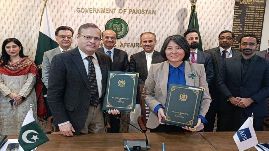 ADB Deal Aims to Modernize STEM Learning in Punjab