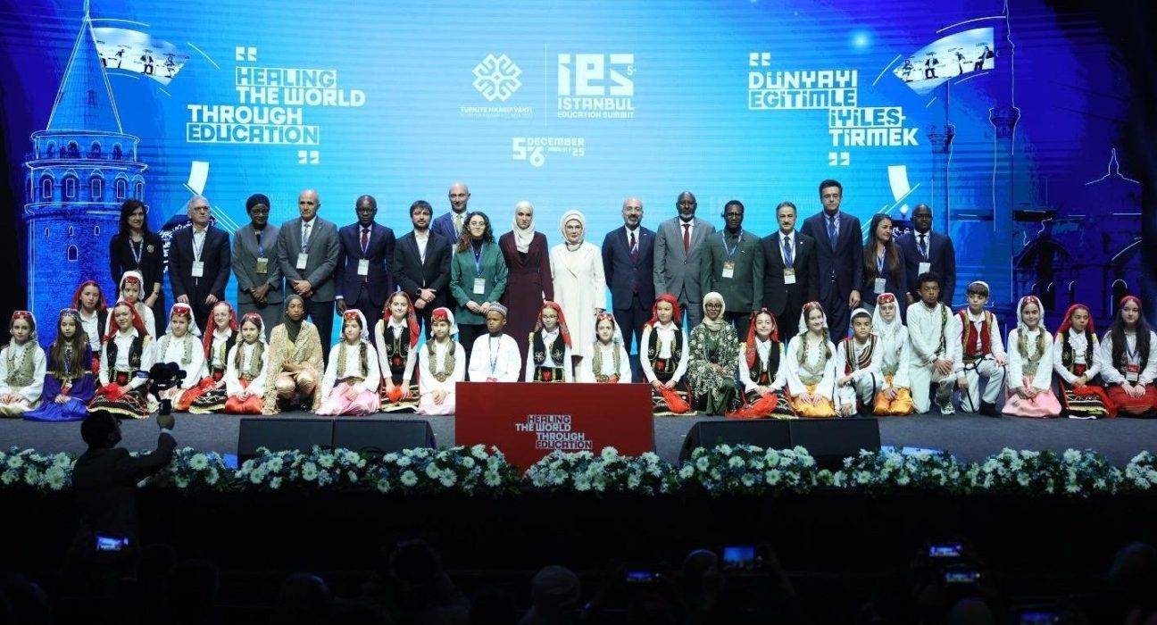 Istanbul Summit Calls for Global Healing Through Education