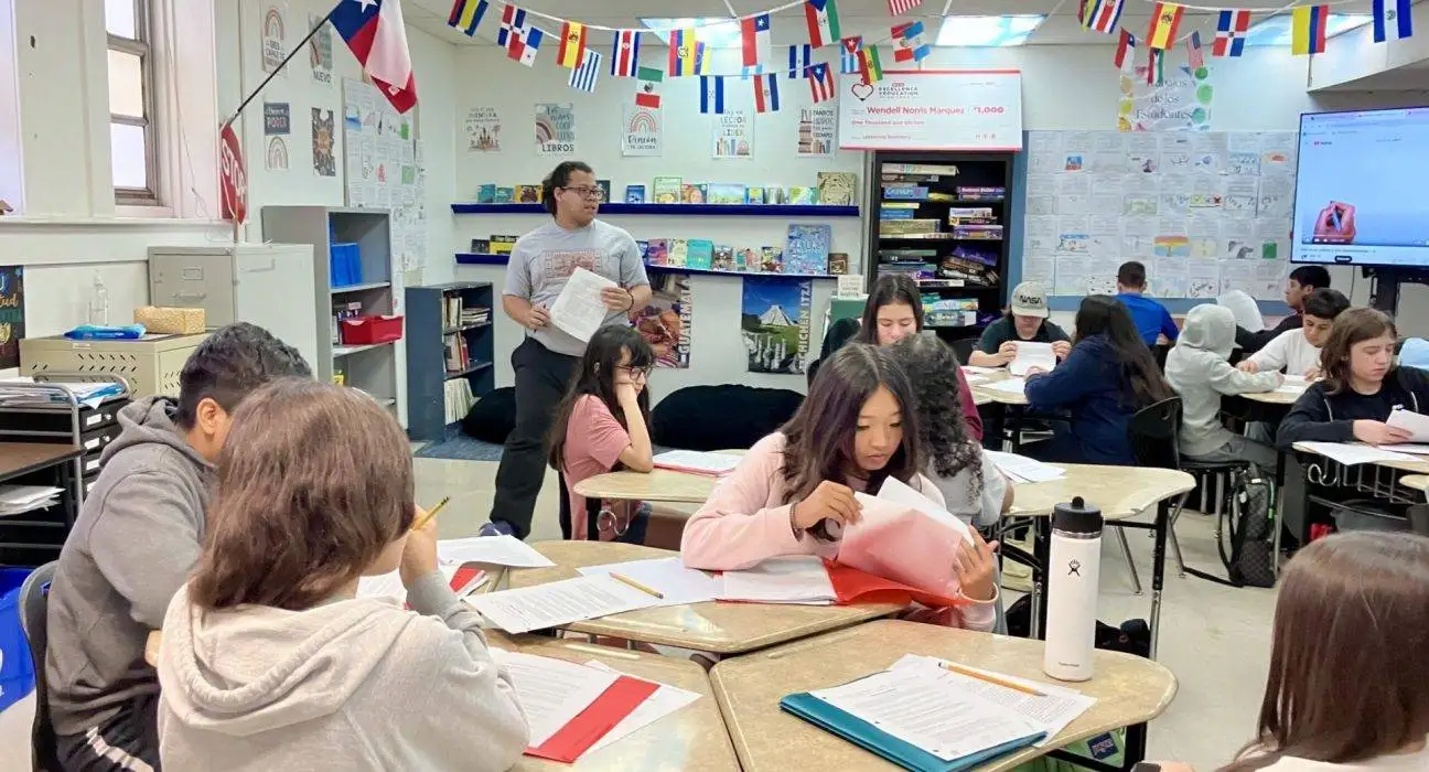 Benefits of Bilingual Education Programs