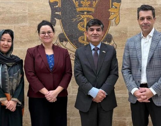 Pakistan-Canada Explore Stronger Ties in Medical Education