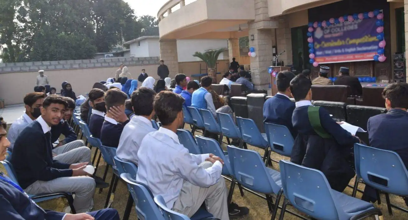 Punjab Allows Flexible Uniforms in Colleges