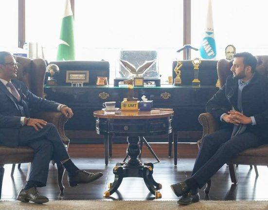 UMT and Oxford Education Group