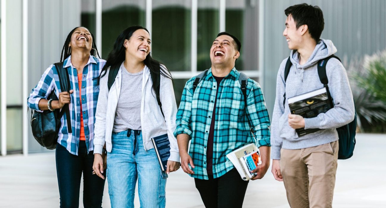 10 Benefits of pursuing a masters degree from abroad