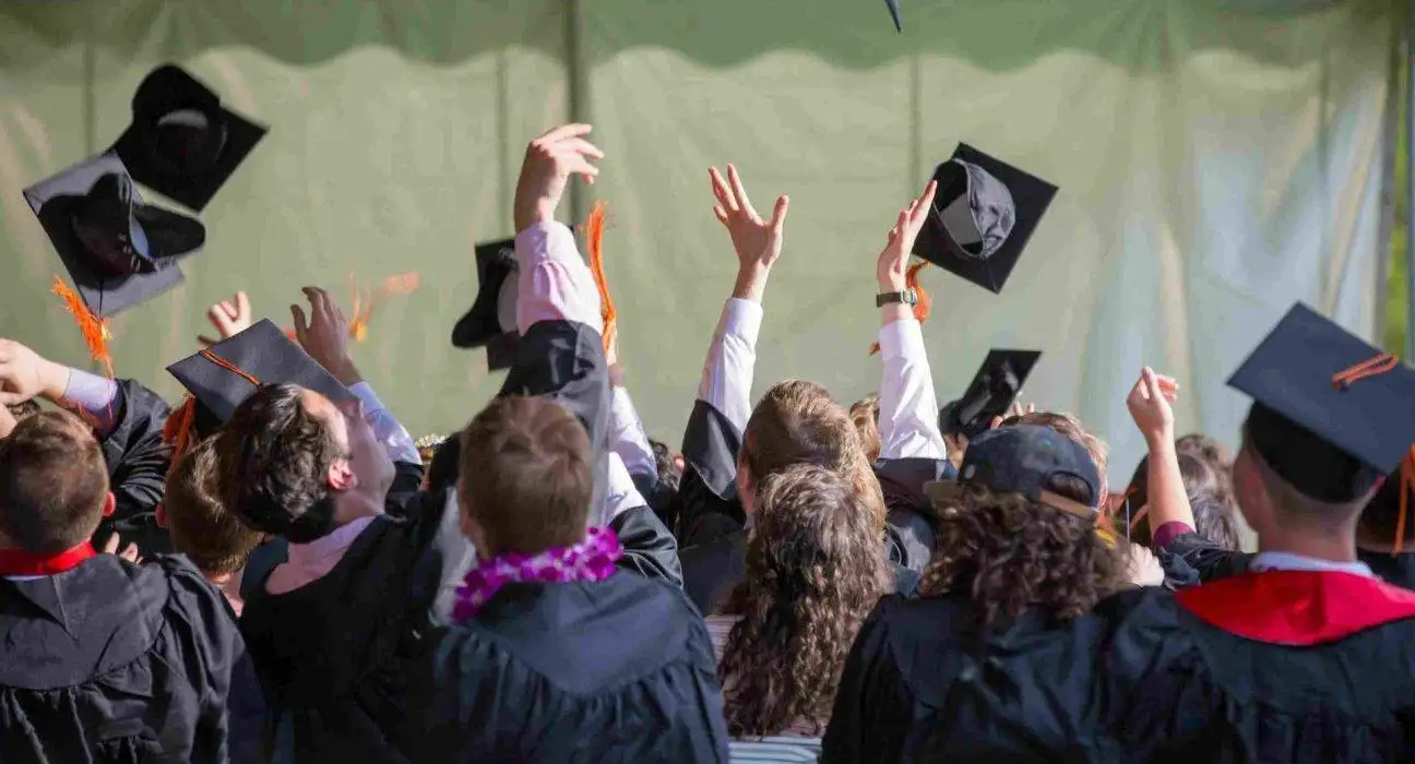 12 benefits of having a Masters Degree