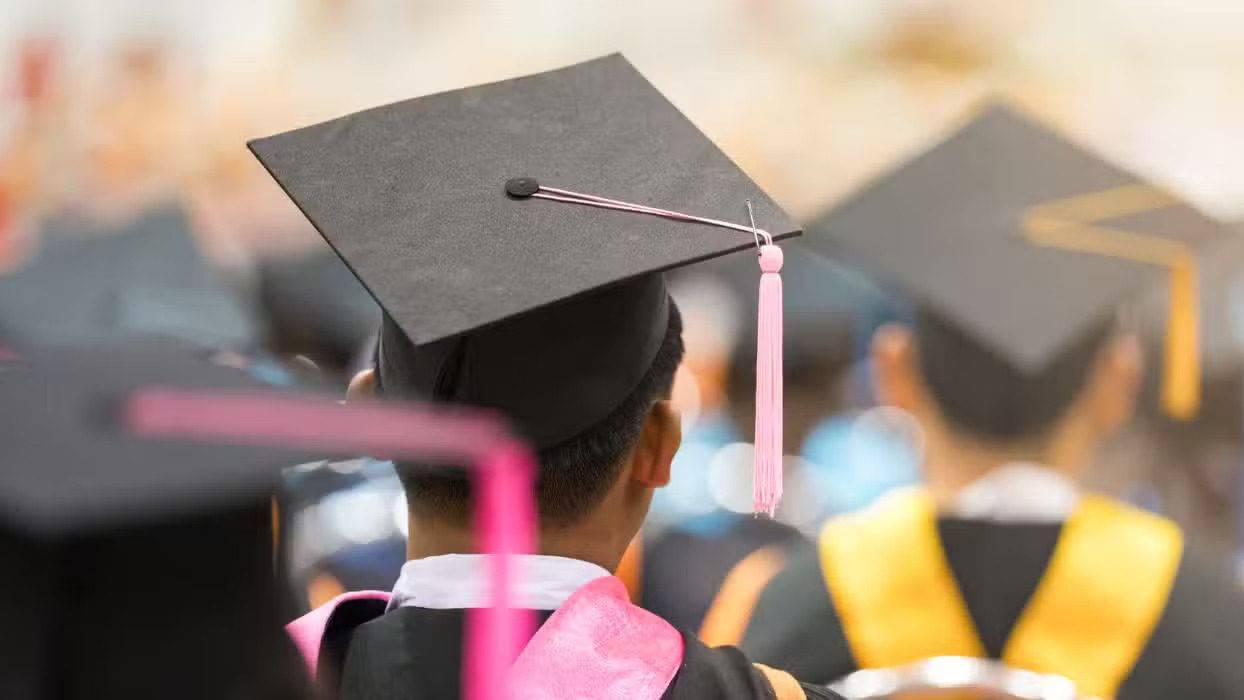 Best Scholarships for International Students