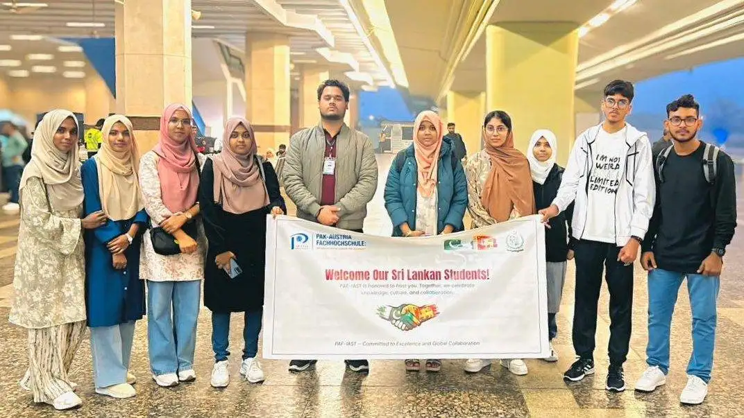 Pakistan Becomes Education Hub for Sri Lankan Scholars