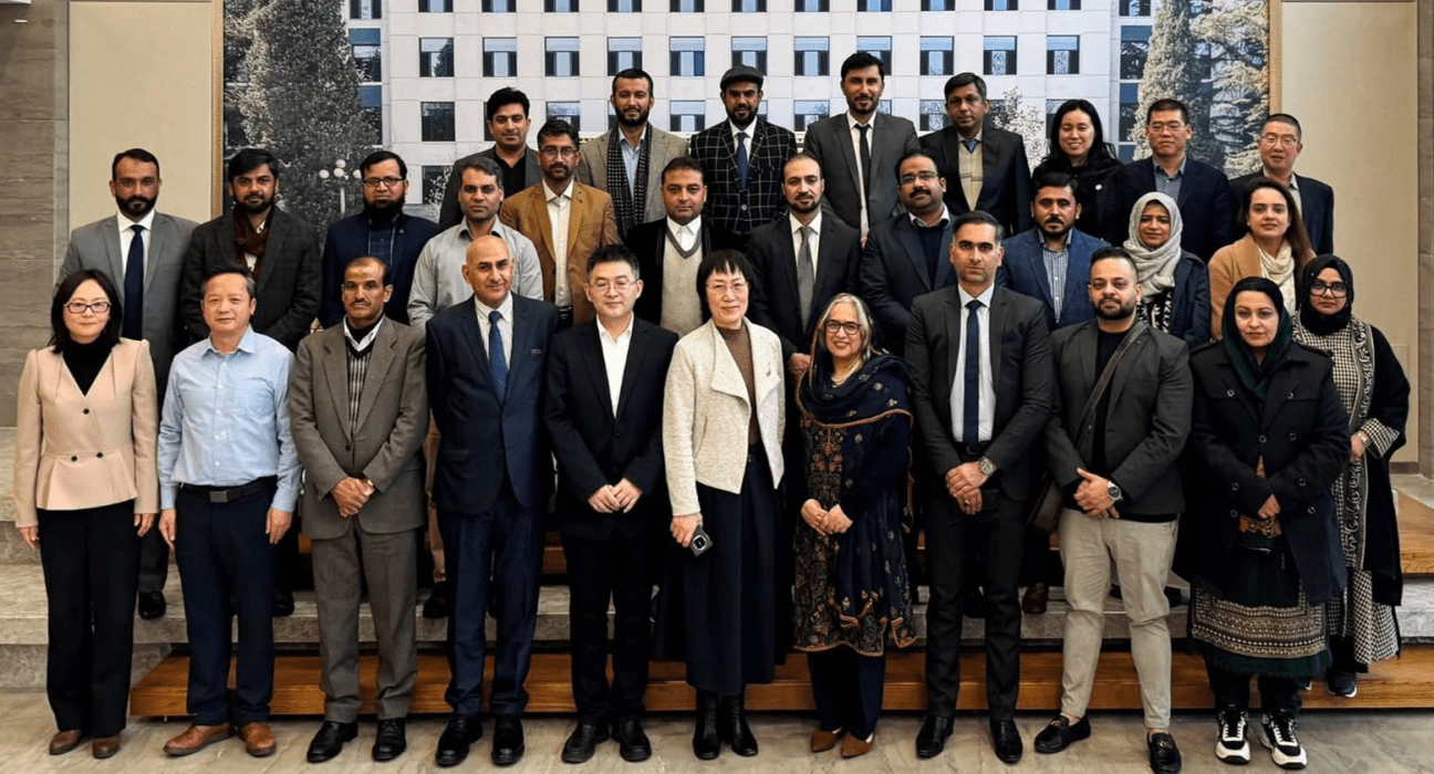 Pakistani Scholars Complete Advanced Training in China