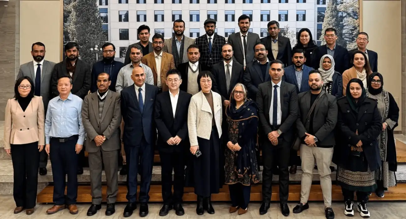 Pakistani Scholars Complete Advanced Training in China
