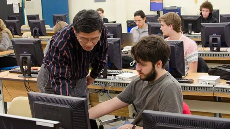 Top 10 Computer Science Universities in Canada