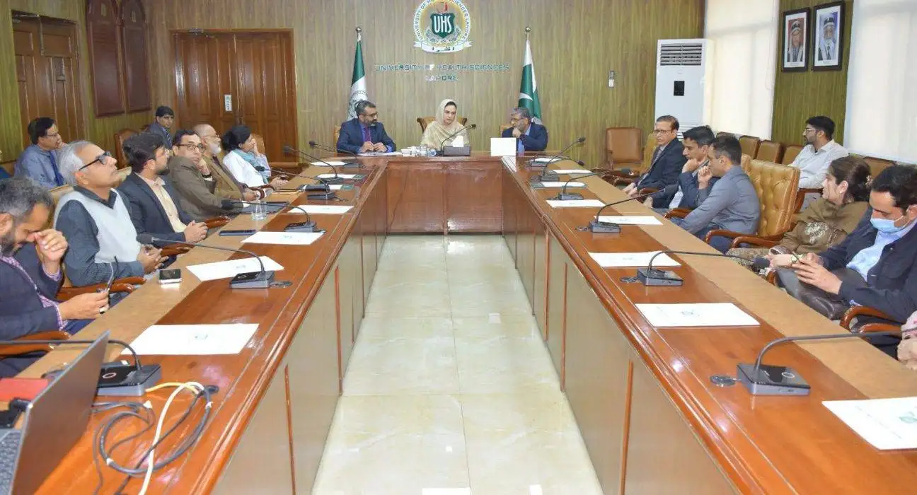 UHS Plans Overhaul of Internal Medicine Training