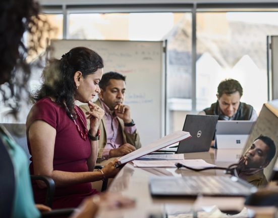 Top Business Schools in the World with Strong Industry Links