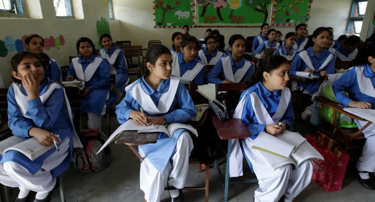 Pakistan Losing Half Its Students Before Middle School