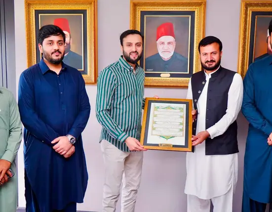 UMT Chairman Meets IJT Leadership