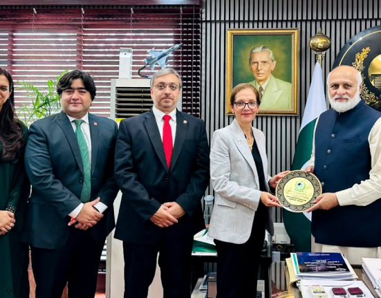 HEC and ACCA Seek Stronger Links